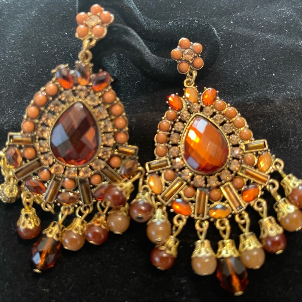 Vintage Amber beaded earrings.